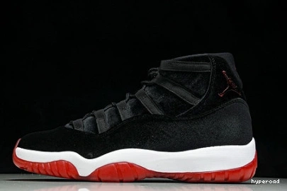 Hyperoad Air Velvet” “Bred 11 Jordan 0709